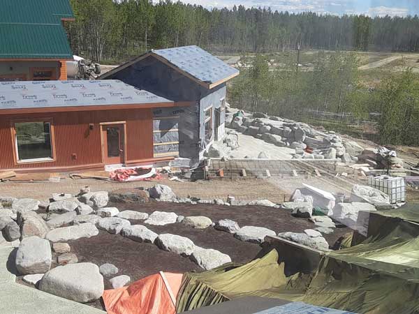 Hotpools under constr1 600